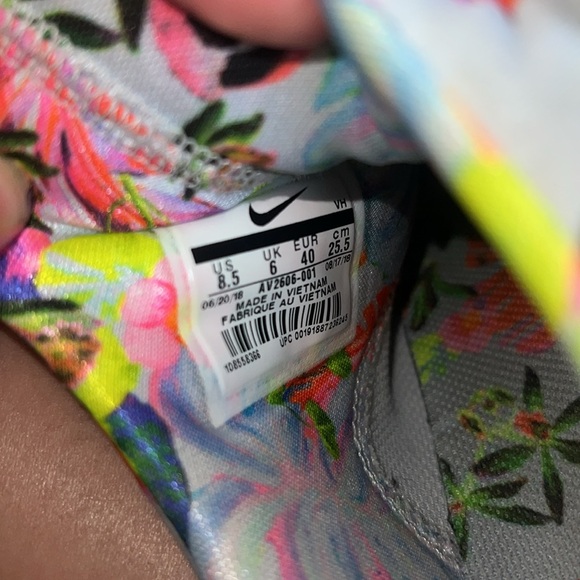 Nike Renew Tropical Sneakers - Picture 4 of 5